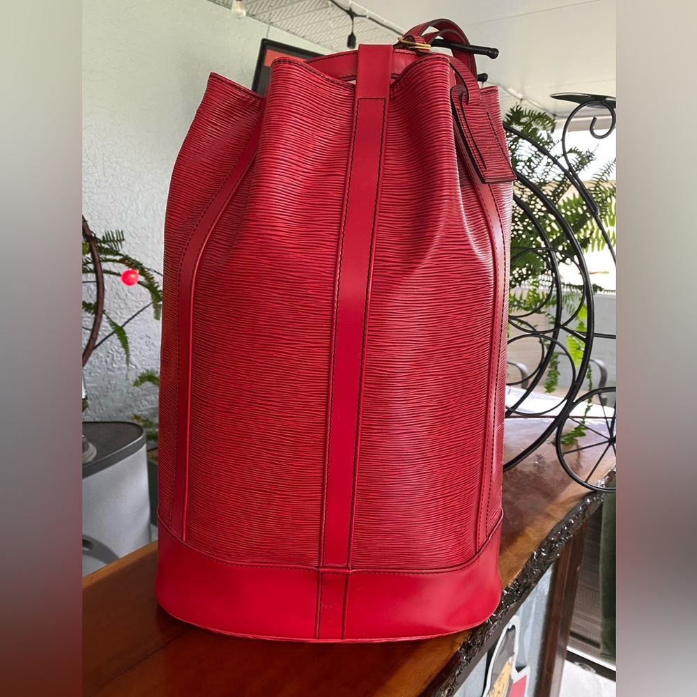Louis Vuitton EPI Red Randonnee Backpack/Sling GM W/Certificate of Authenticity
